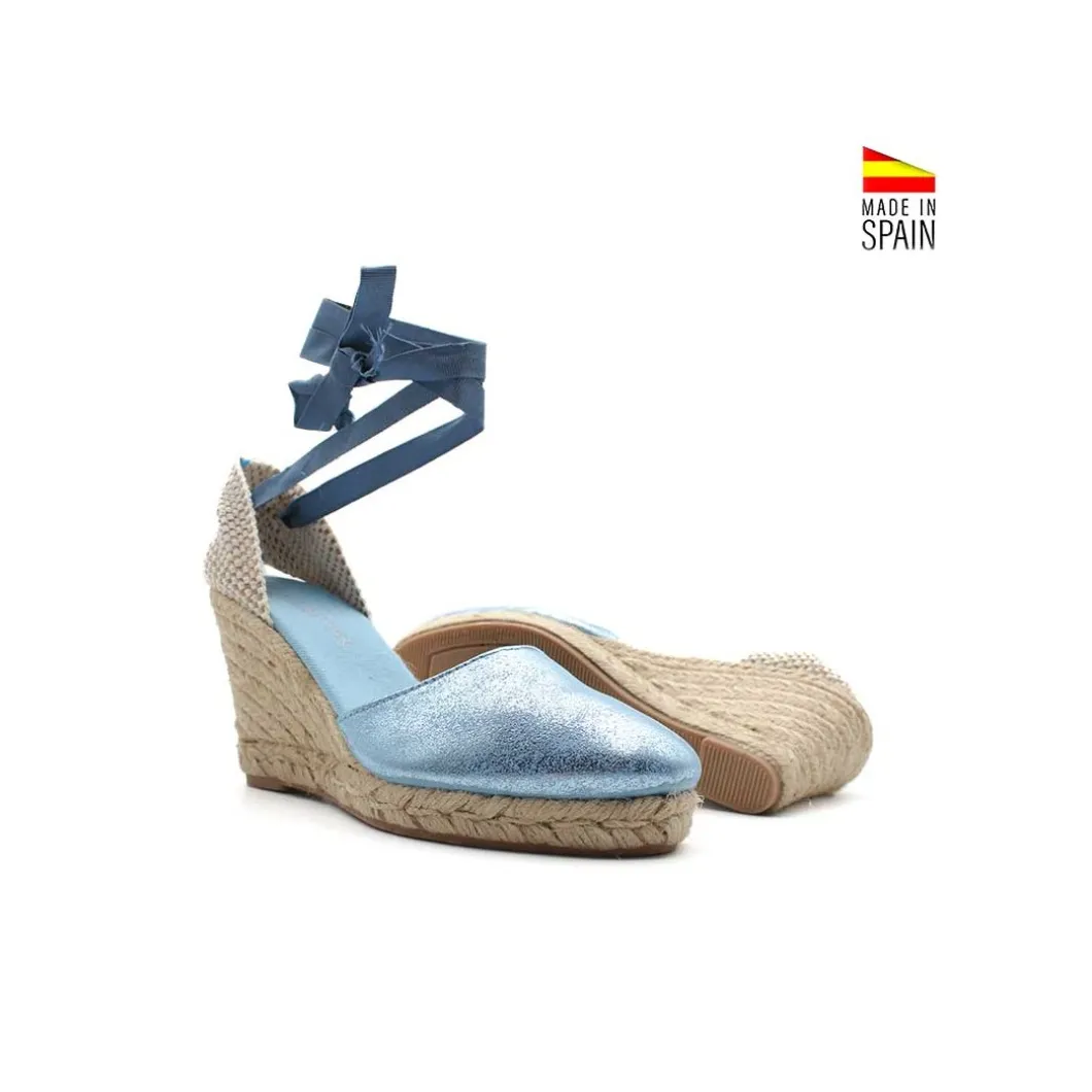 Alpargata brillo azul con cuña