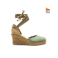 Alpargata piel verde con cintas