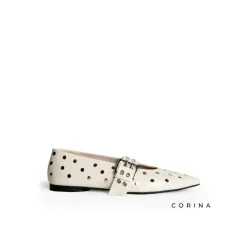 Bailarina beige con tachuelas