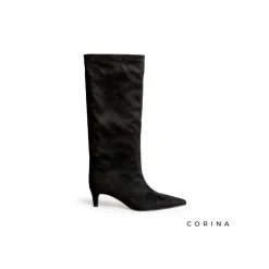 Bota alta negra con tacón fino