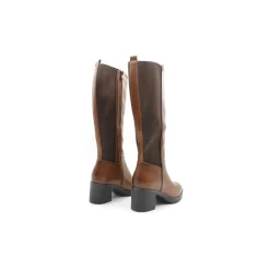 Bota marrón elástica con tacón