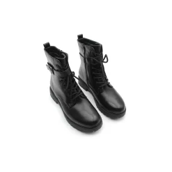 Bota militar en negro talla grande