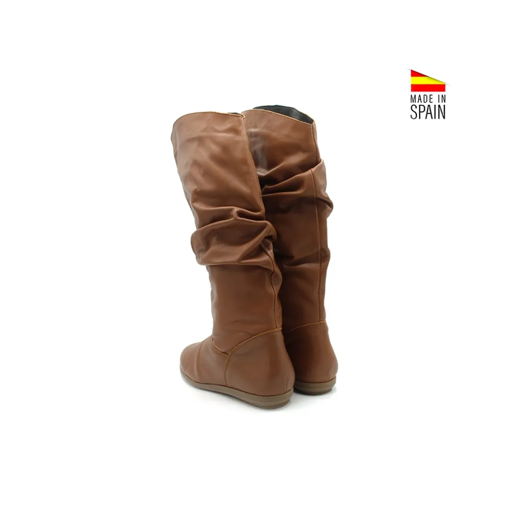 Bota plana talla grande arrugada cuero