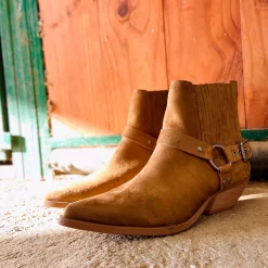 Botin Corina camel con espuelas
