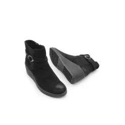 Botines cuña negros con hebilla