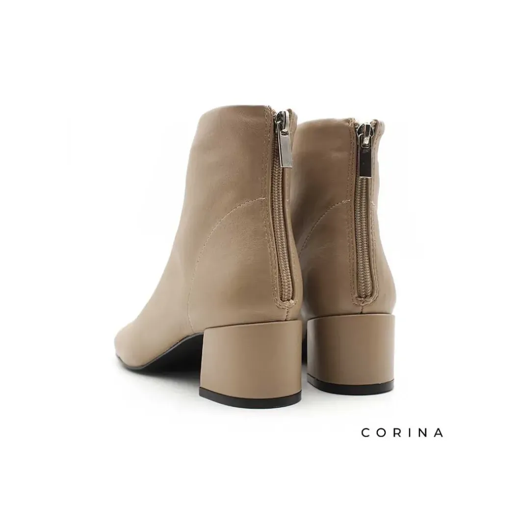 Botín beige tacón cuadrado