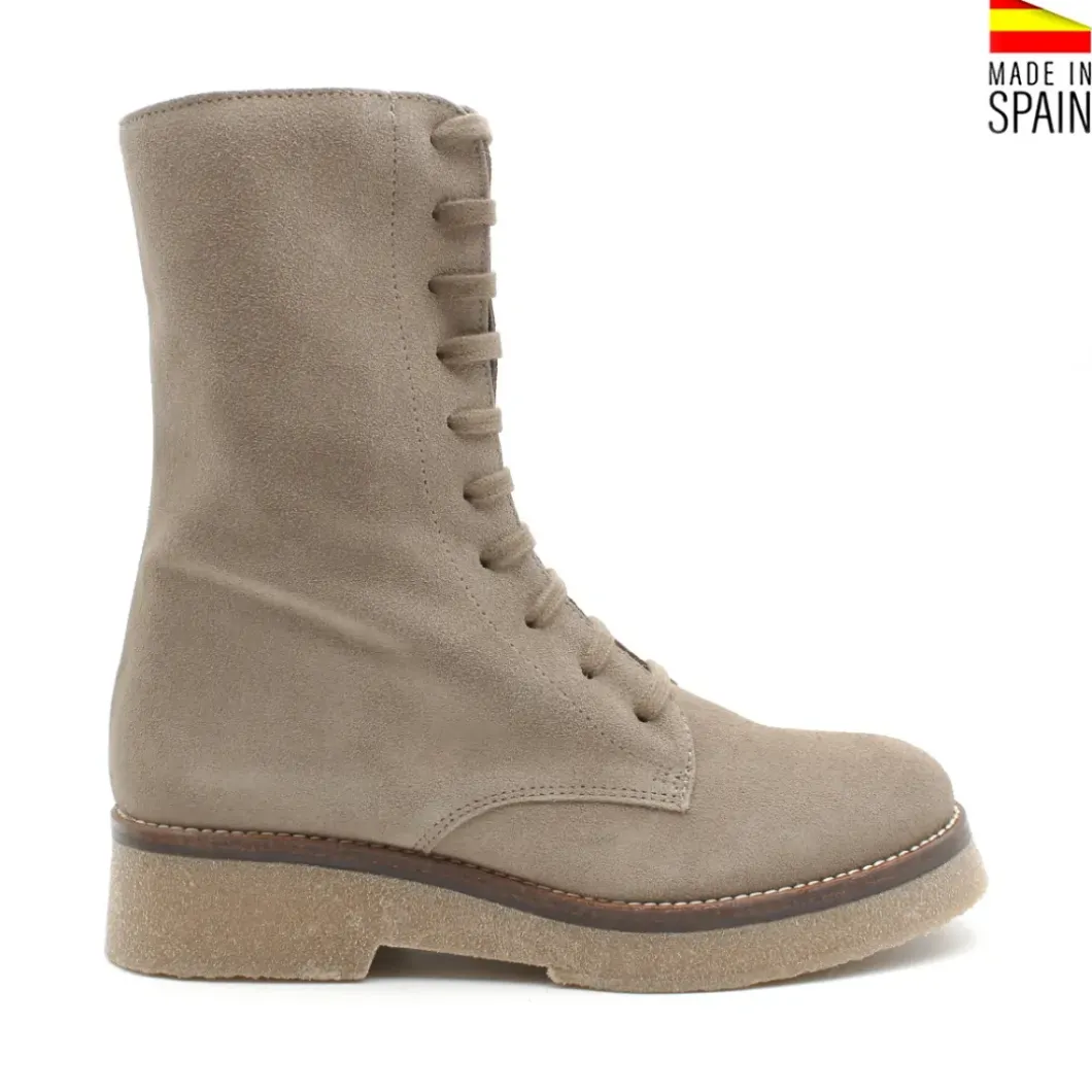 Botín de cordones beige de serraje