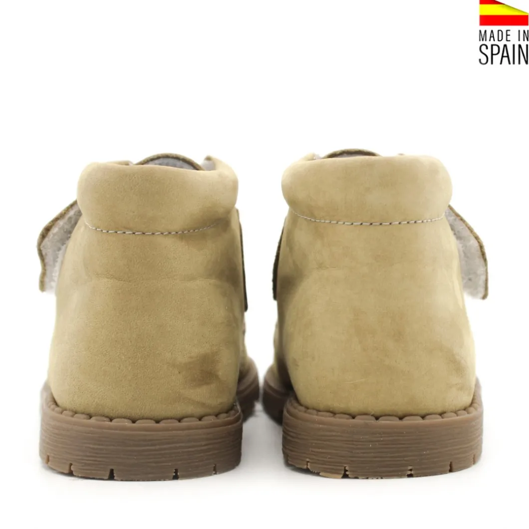 Botín nobuck velcro pistacho