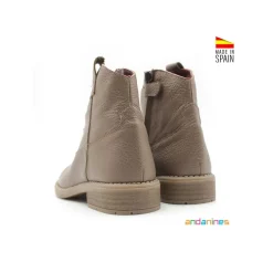 Botín taupe estilo campero