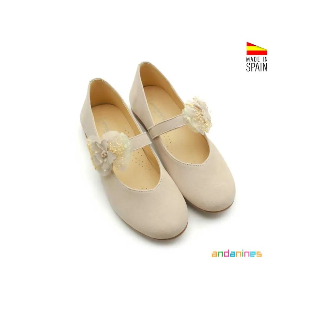 Mercedita beige ante flor
