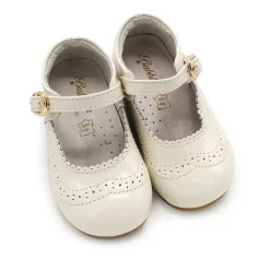 Merceditas charol nara beige