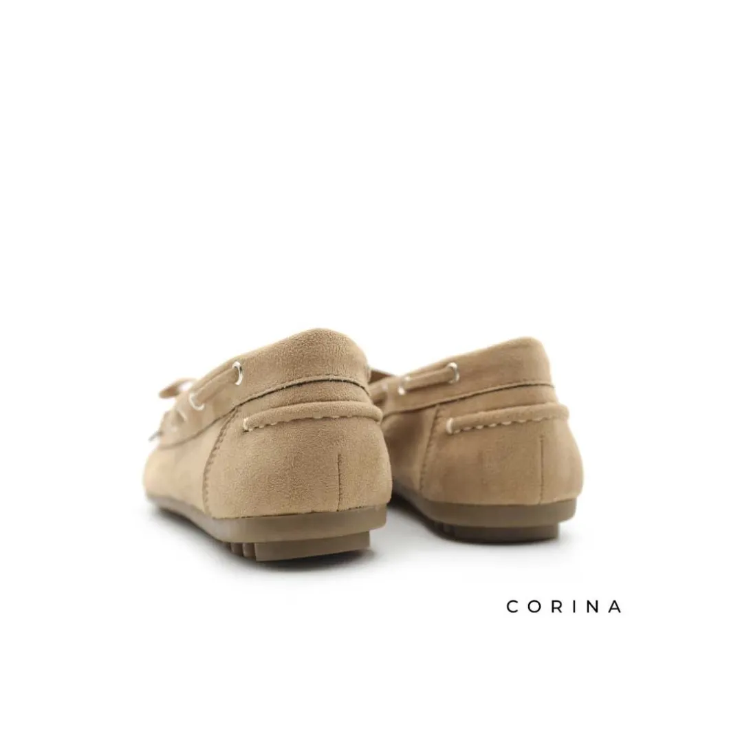 Mocasín camel detalle náutico