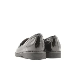 Mocasín charol negro