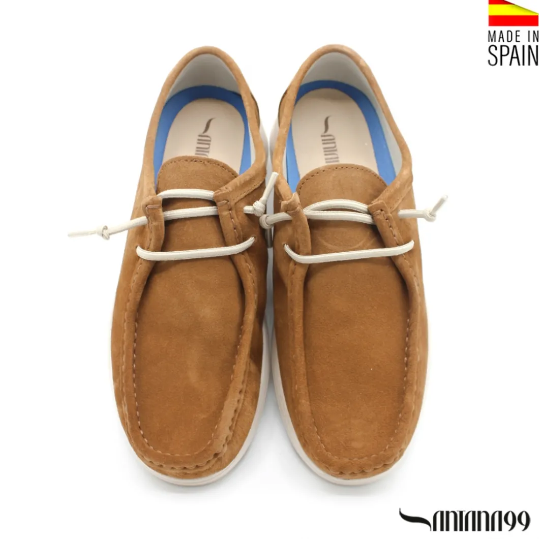 Mocasín wallabee camel