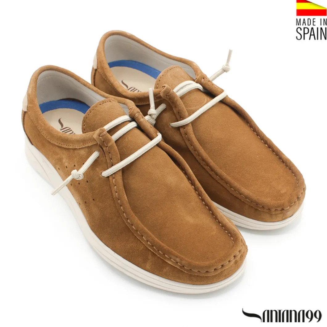 Mocasín wallabee camel
