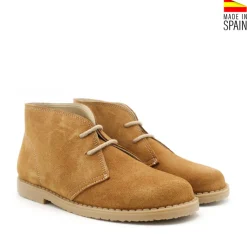 Pisacacas cordones camel