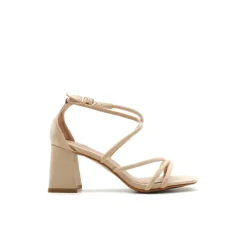 Sandalia beige tacón ancho