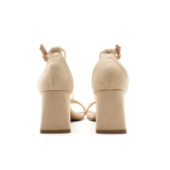 Sandalia beige tacón ancho