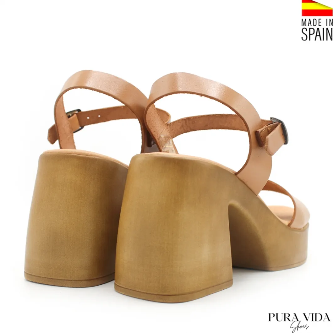 Sandalia camel con tacón y plataforma PURA VIDA