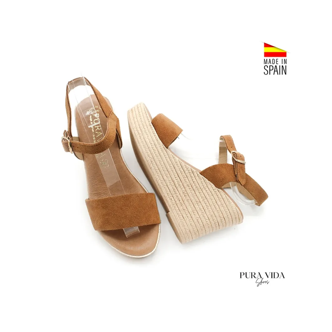 Sandalia camel cuña con plantilla de gel
