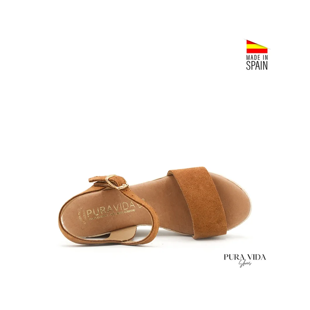 Sandalia camel cuña con plantilla de gel