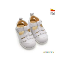 Sandalia cerrada blanca Andanines