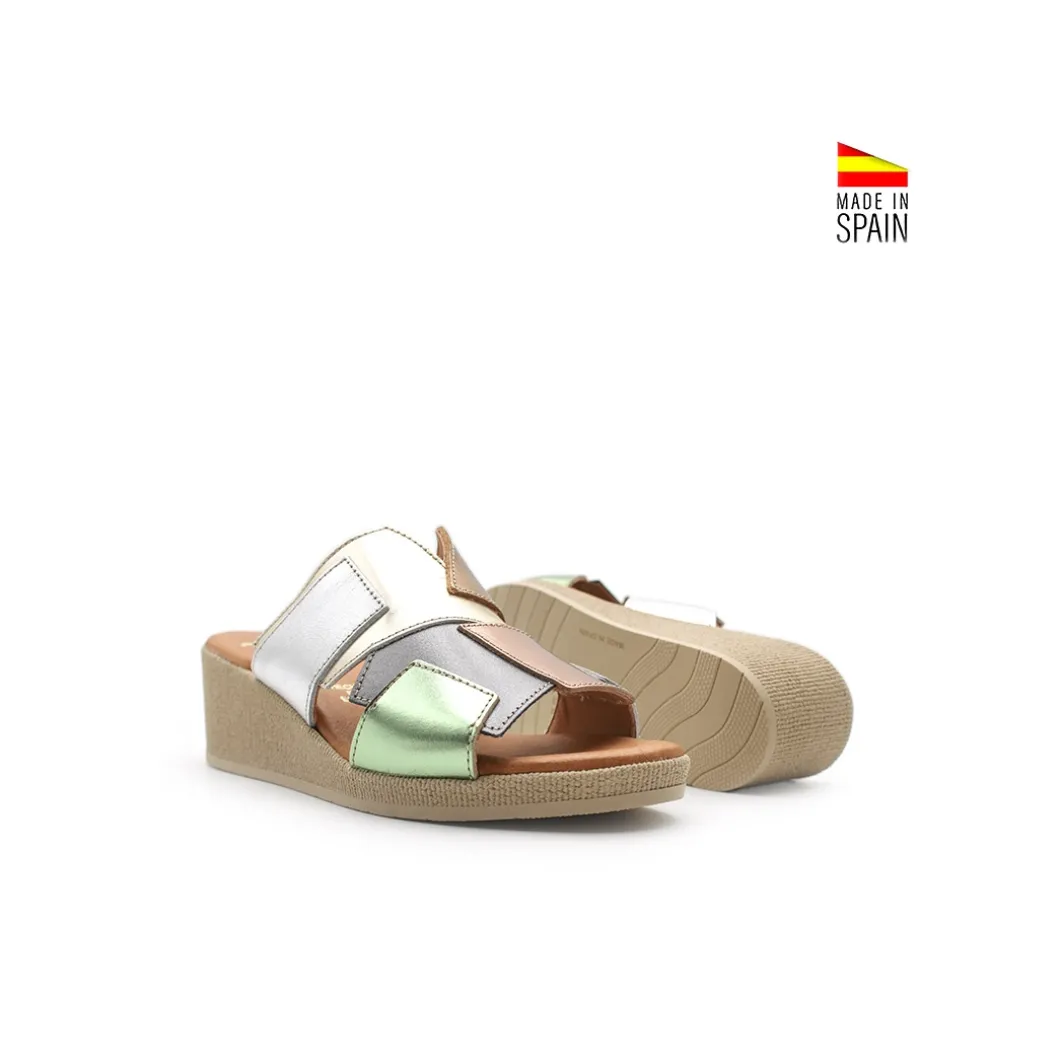 Sandalia cuña colores metalizados