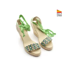 Sandalia cuña verde pala tribal