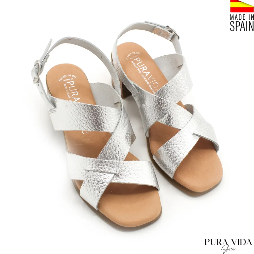 Sandalia plata de tiras con tacón