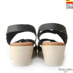 Sandalia velcros negra con cuña cómoda