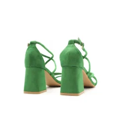 Sandalia verde tacón ancho​
