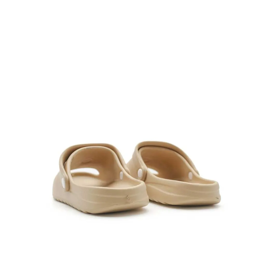 Sandalia zueco beige de goma