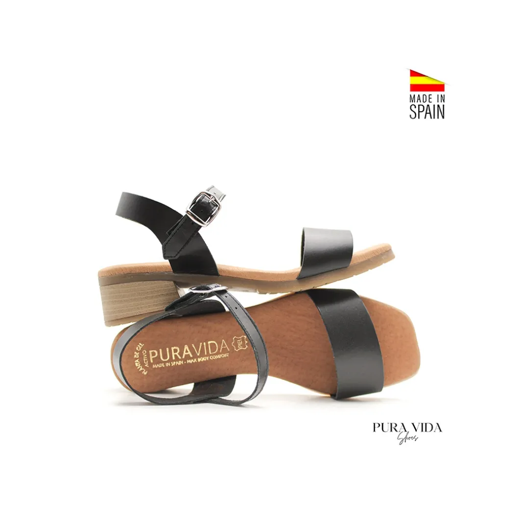 Sandalias de piel negras con tacón bajo