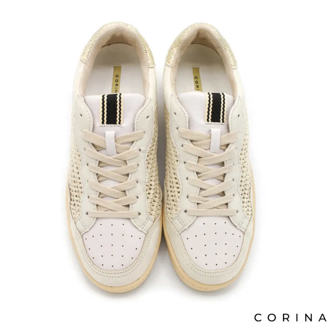 Zapatilla beige calada M4046