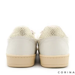 Zapatilla beige calada M4046