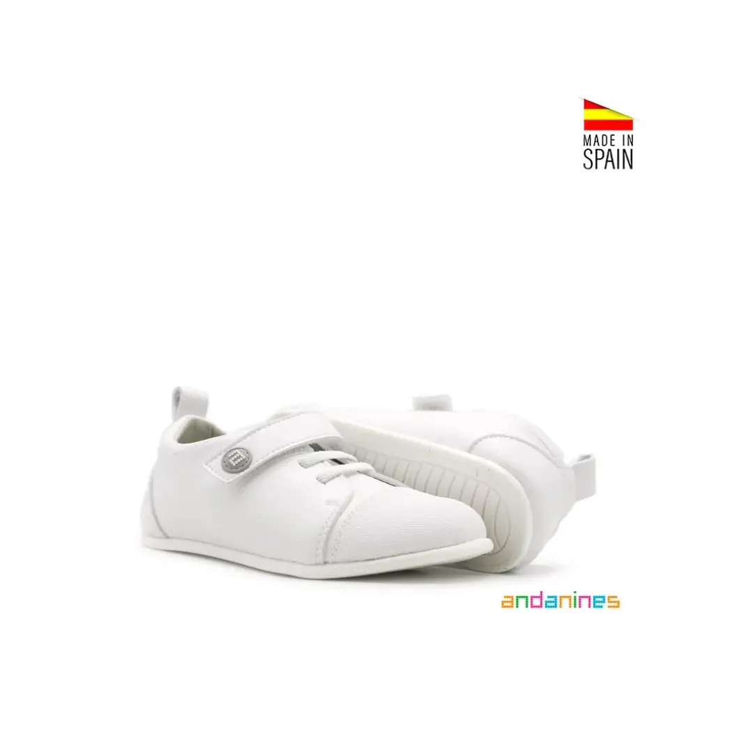 Zapatilla blanca vegana respetuosa