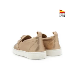 ZAPATILLA CAMPING DORADA