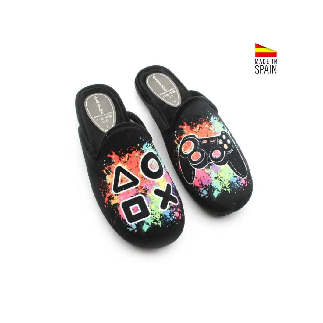 Zapatilla de casa negra destalonada gamer