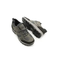 Zapatilla gris trekking trail