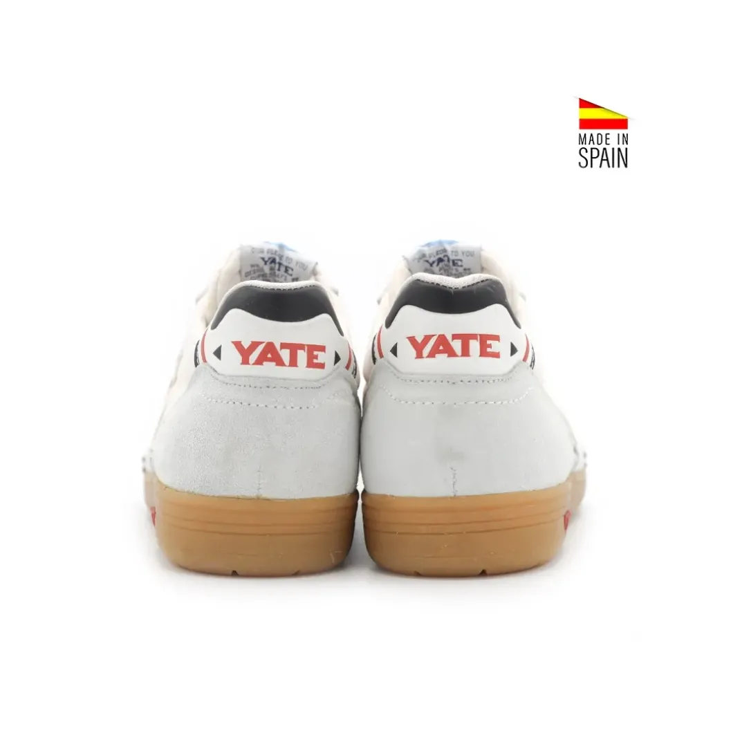 Zapatilla retro Yate rojo