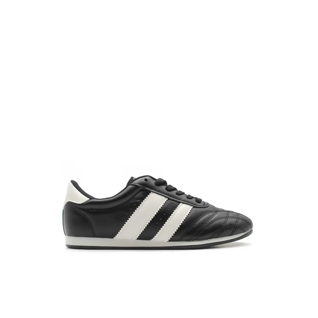 Zapatilla soccer negra