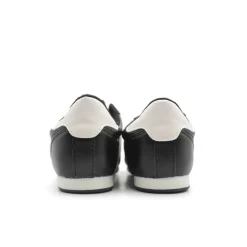 Zapatilla soccer negra
