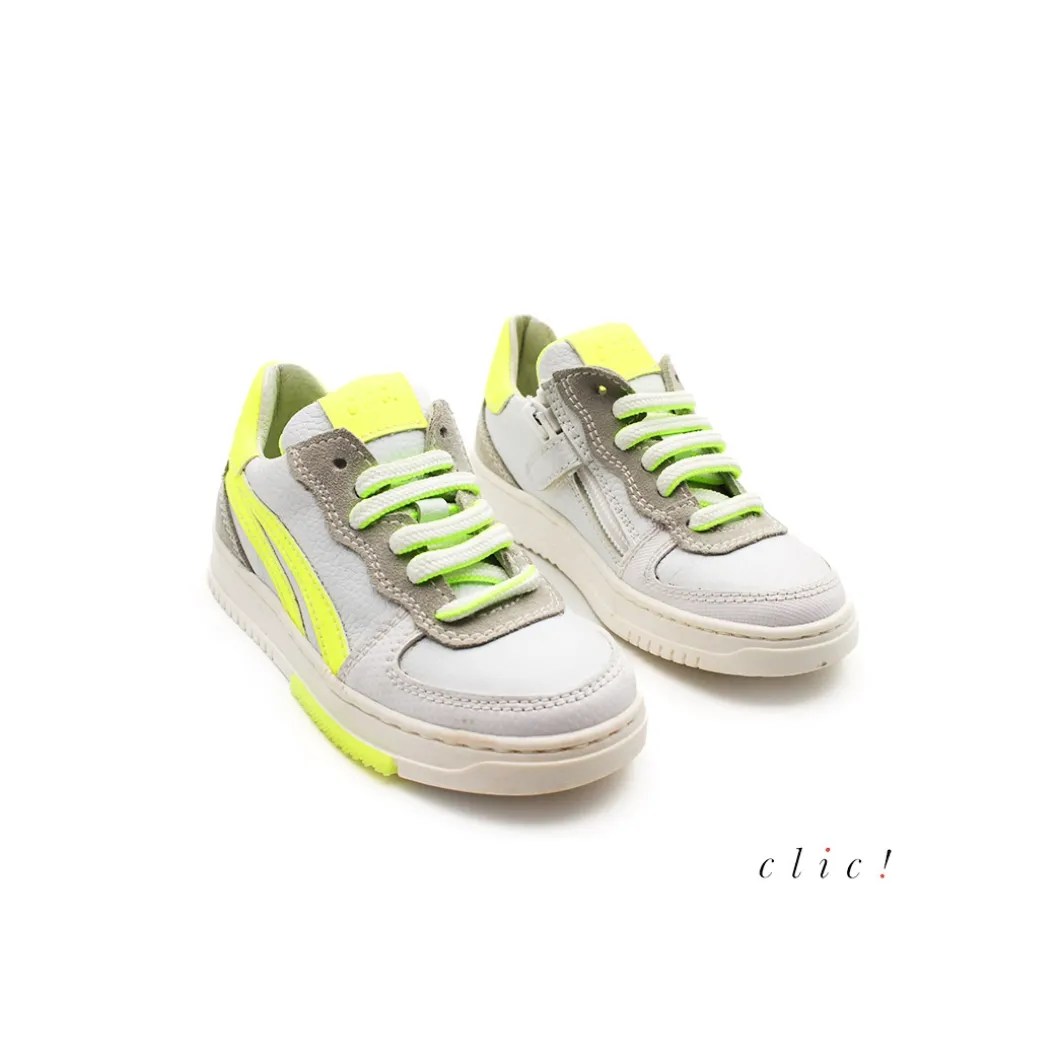 Zapatillas colores con cordones de Clic!