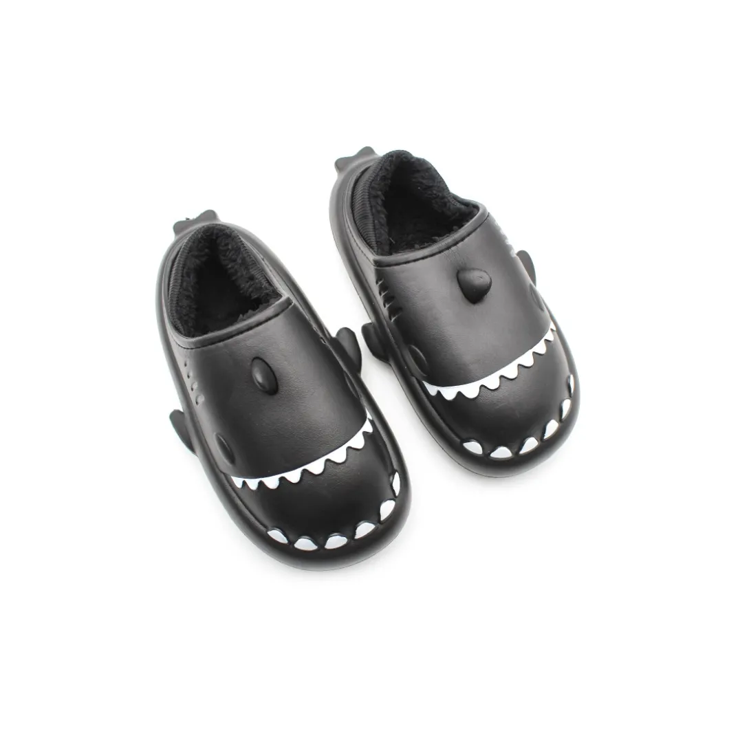 Zapatillas tiburón negras