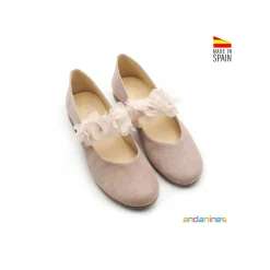 Zapato ante rosa empolvado con flores