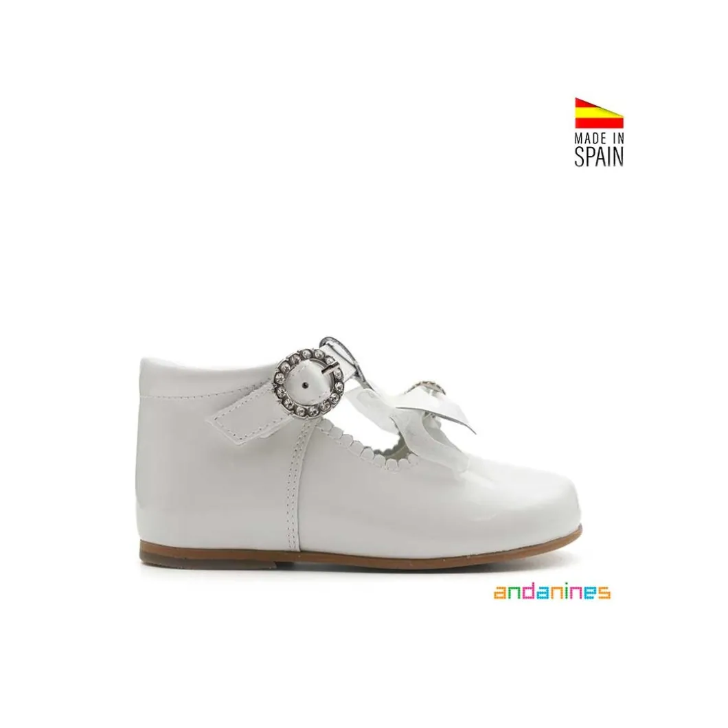 Zapato bebé charol blanco