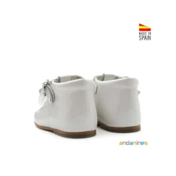 Zapato bebé charol blanco