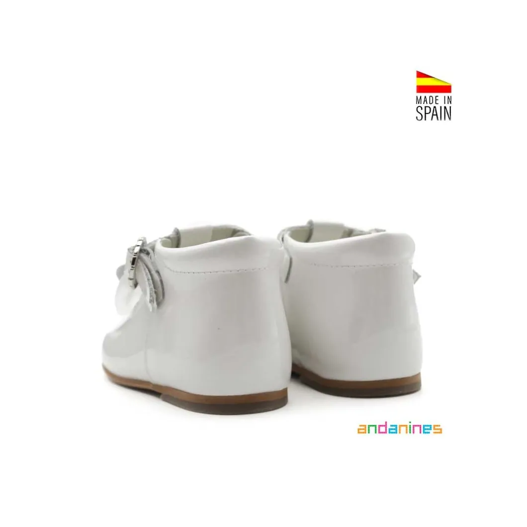 Zapato bebé charol blanco