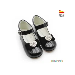 Zapato charol negro corazón