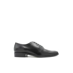 Zapato de piel negro tipo oxford